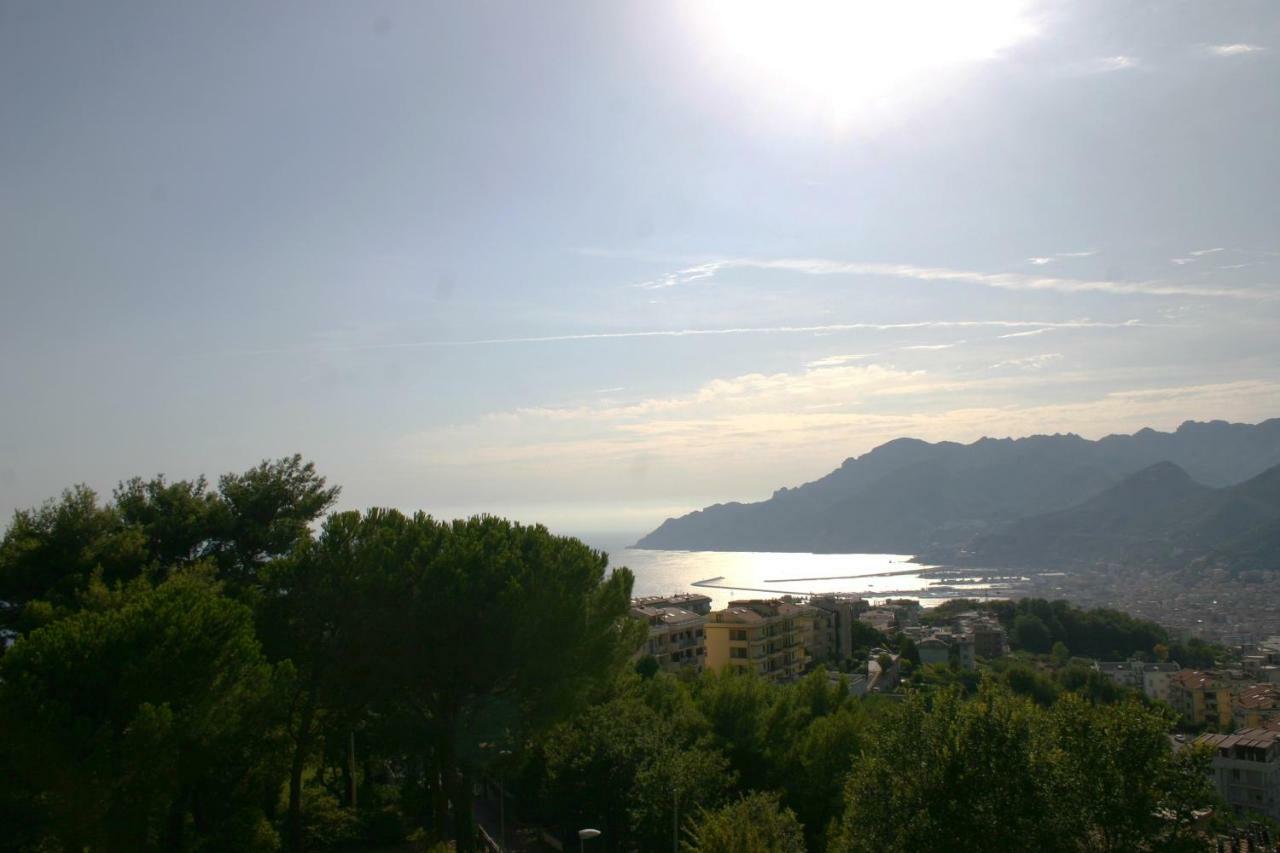Verde Smeraldo Salerno Bagian luar foto